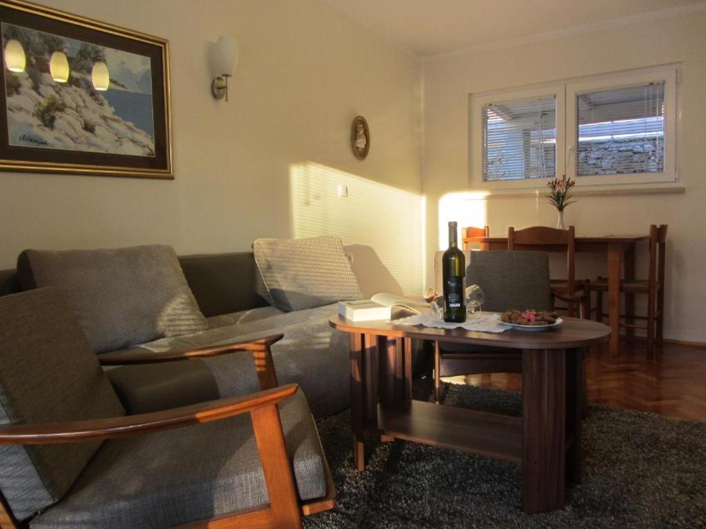 Lujo Holiday home